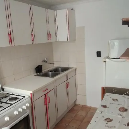 Amira * בלטונללה